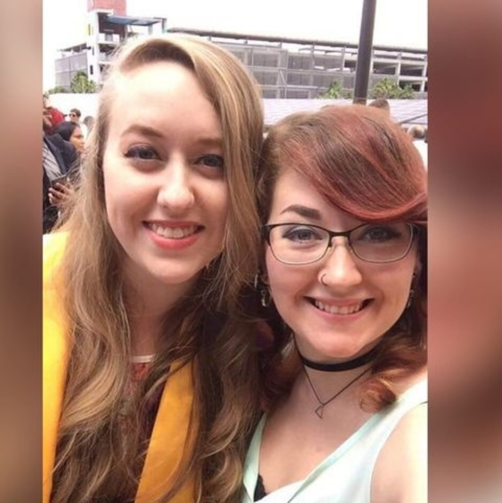 Meet your Posher, Caitlin